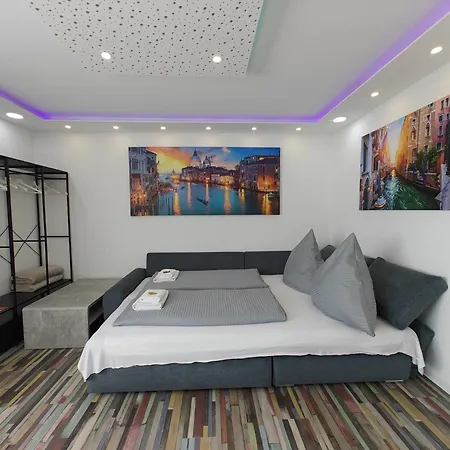 Modern Neuburg Us - Neu - 2 Zimmer, Komfort, Ausgestattet, Smart Tv, Wi-fi * Neuburg an Der Donau