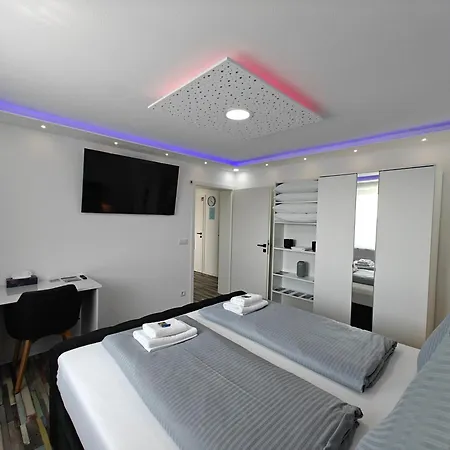 Apartment Modern Neuburg Us - Neu - 2 Zimmer, Komfort, Ausgestattet, Smart Tv, Wi-fi