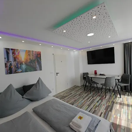Modern Neuburg Us - Neu - 2 Zimmer, Komfort, Ausgestattet, Smart Tv, Wi-fi * Neuburg an Der Donau