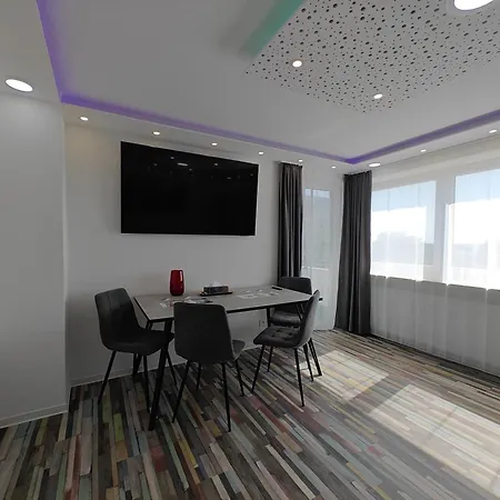 Apartment Modern Neuburg Us - Neu - 2 Zimmer, Komfort, Ausgestattet, Smart Tv, Wi-fi *